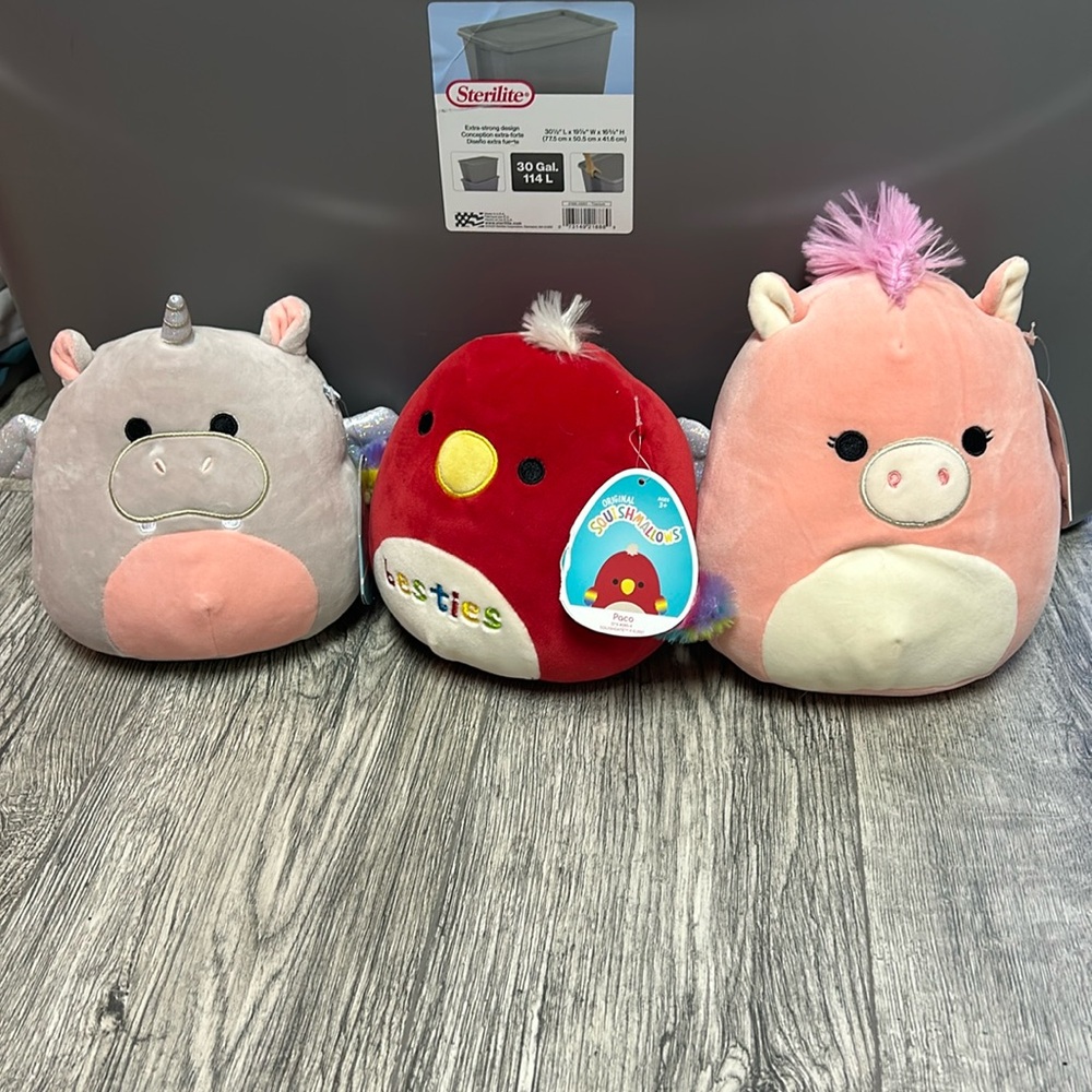 Squishmallow bundle selling together